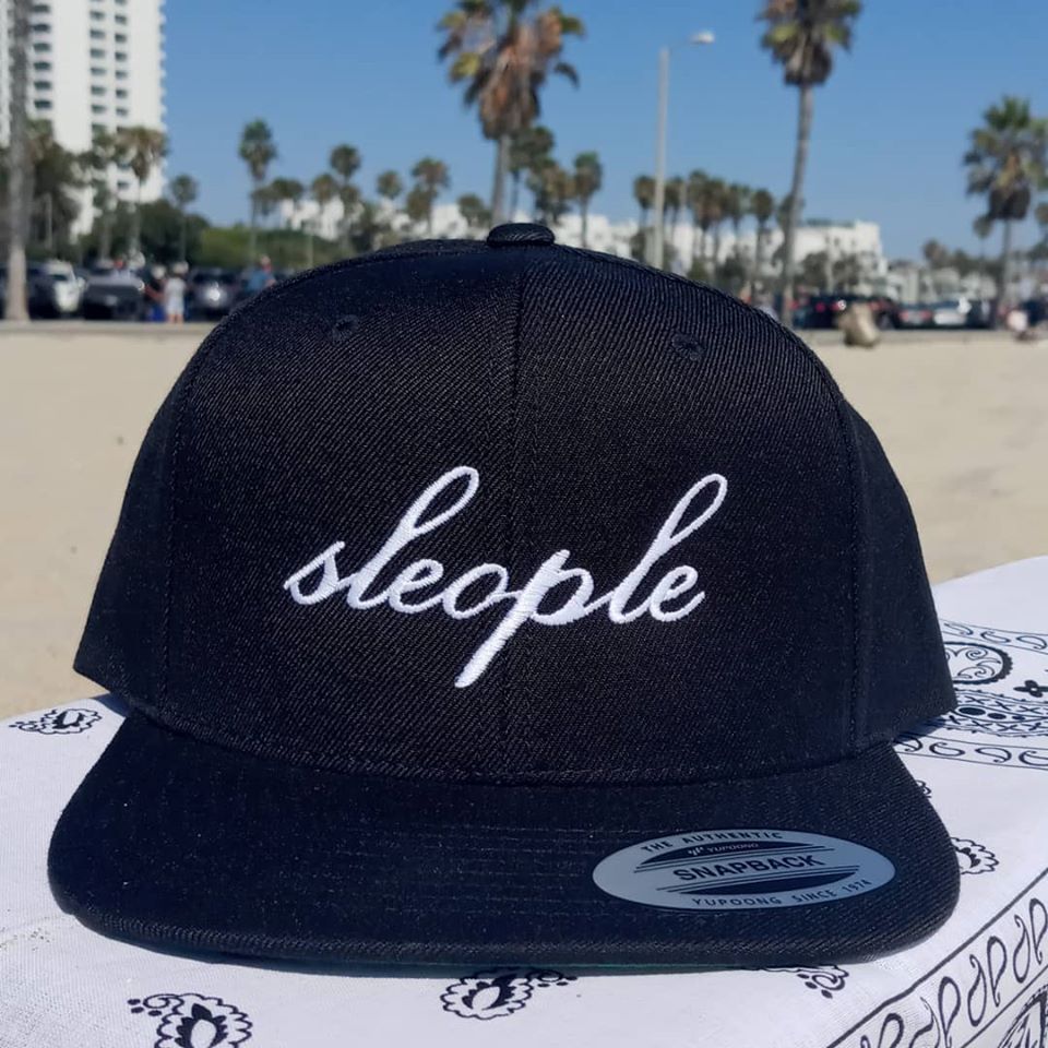 Black Snap-Back W/ White sleople Embroidery