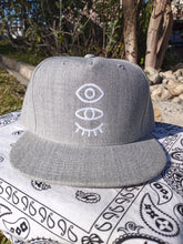 Load image into Gallery viewer, Light Grey (five crown) Snap-Back W/ White Eyevate Eyecon
